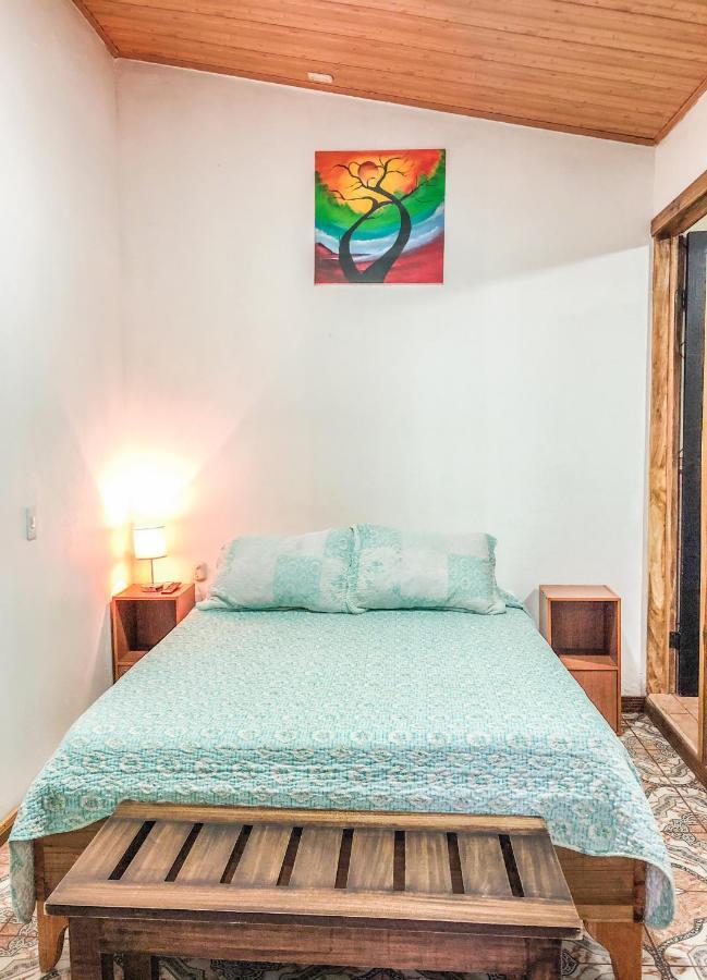 Monte Fresco Hostel Boutique プンタレナス エクステリア 写真