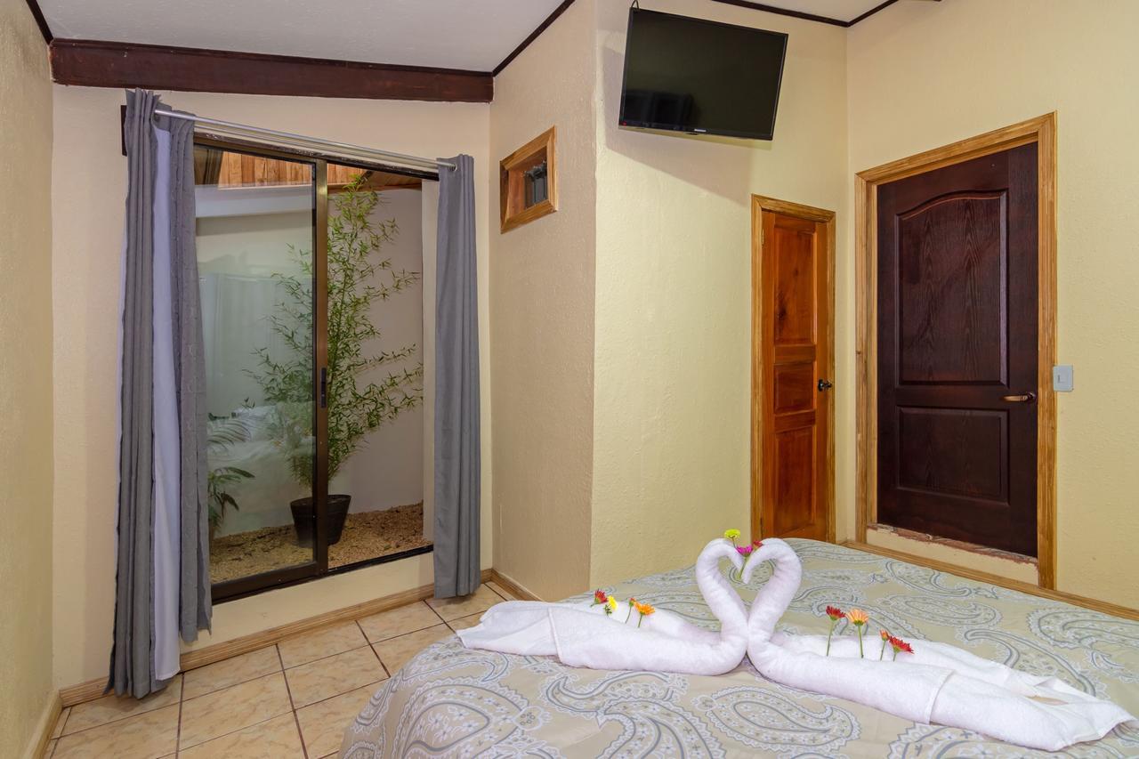 Monte Fresco Hostel Boutique プンタレナス エクステリア 写真