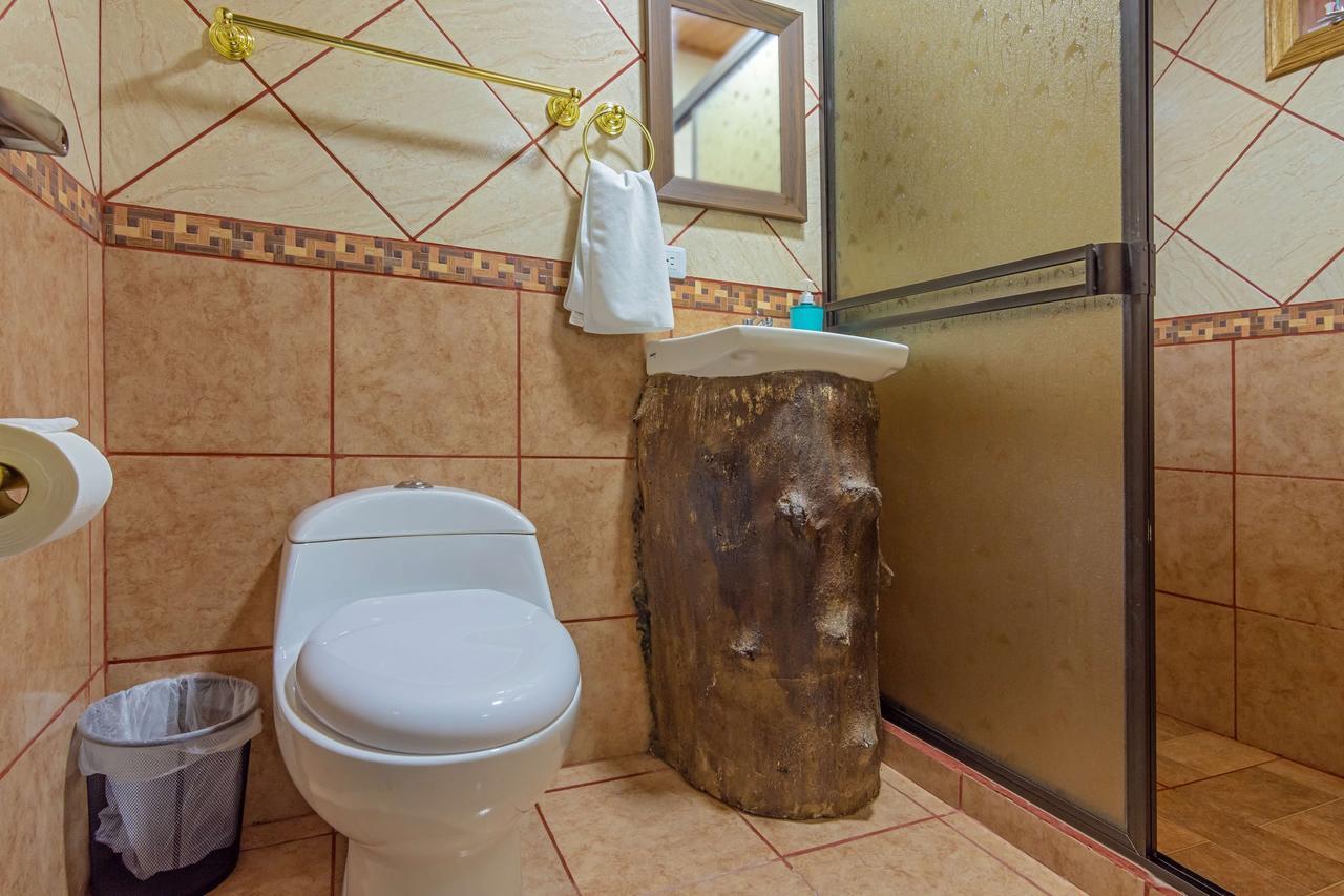 Monte Fresco Hostel Boutique プンタレナス エクステリア 写真