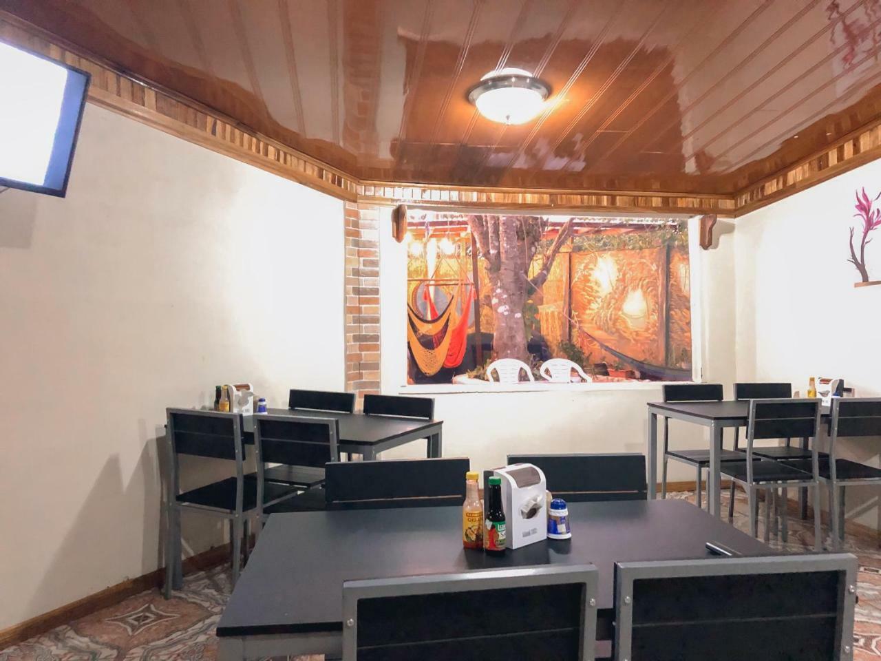 Monte Fresco Hostel Boutique プンタレナス エクステリア 写真